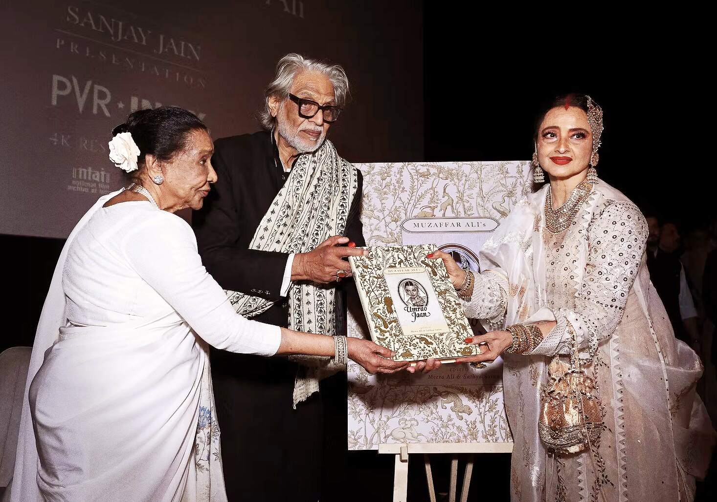 Umrao_jaan_banner